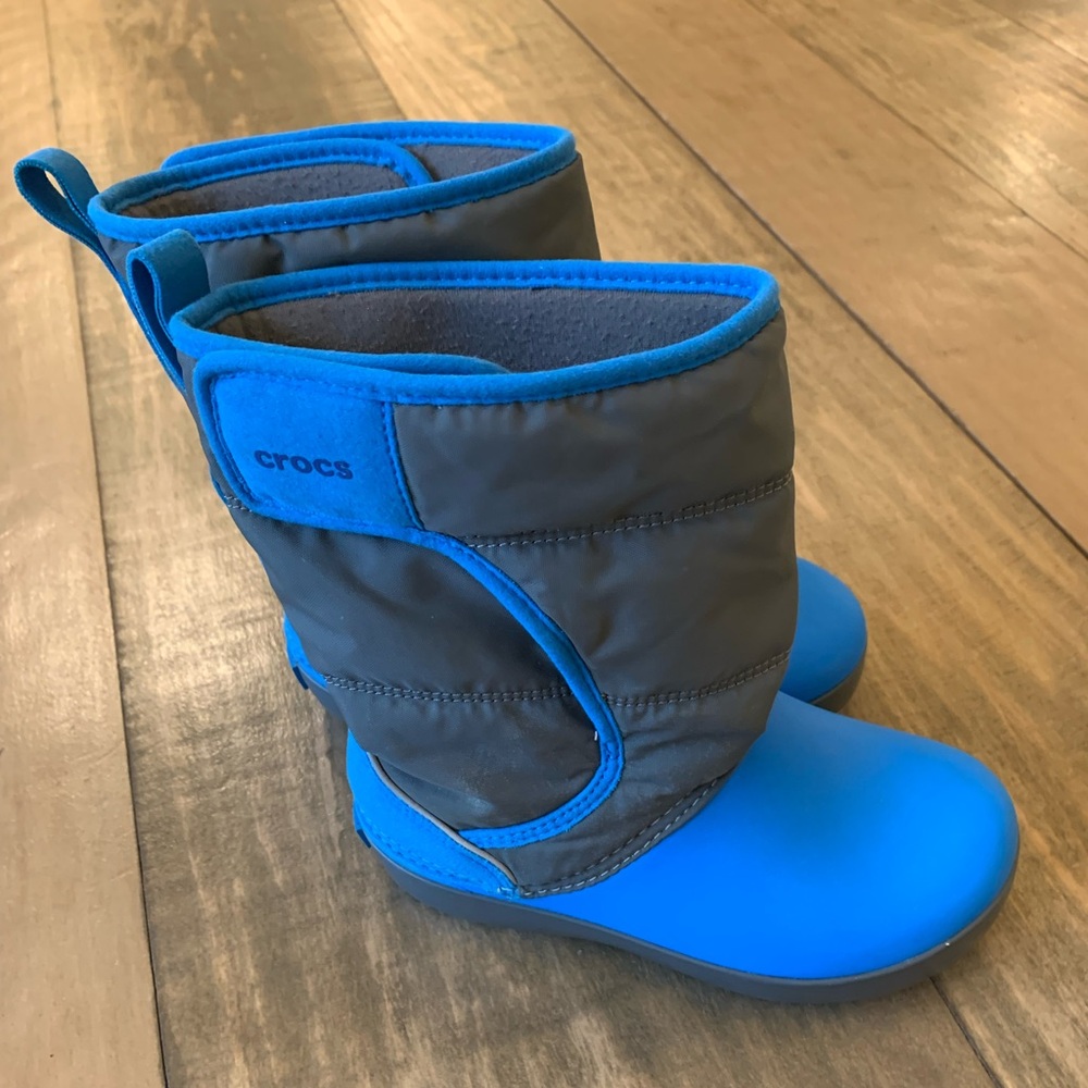 NWOT Crocs Lodgepoint Snow Boots